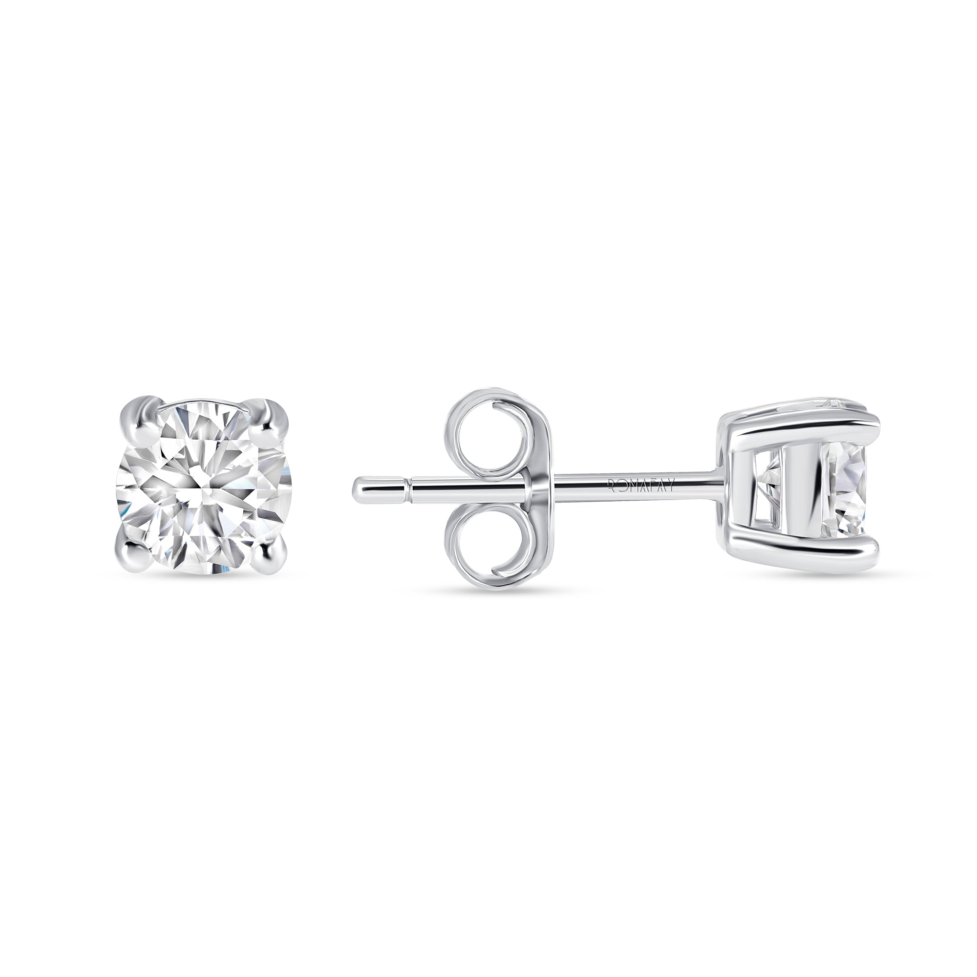 Round Diamond Studs (0.5CT)