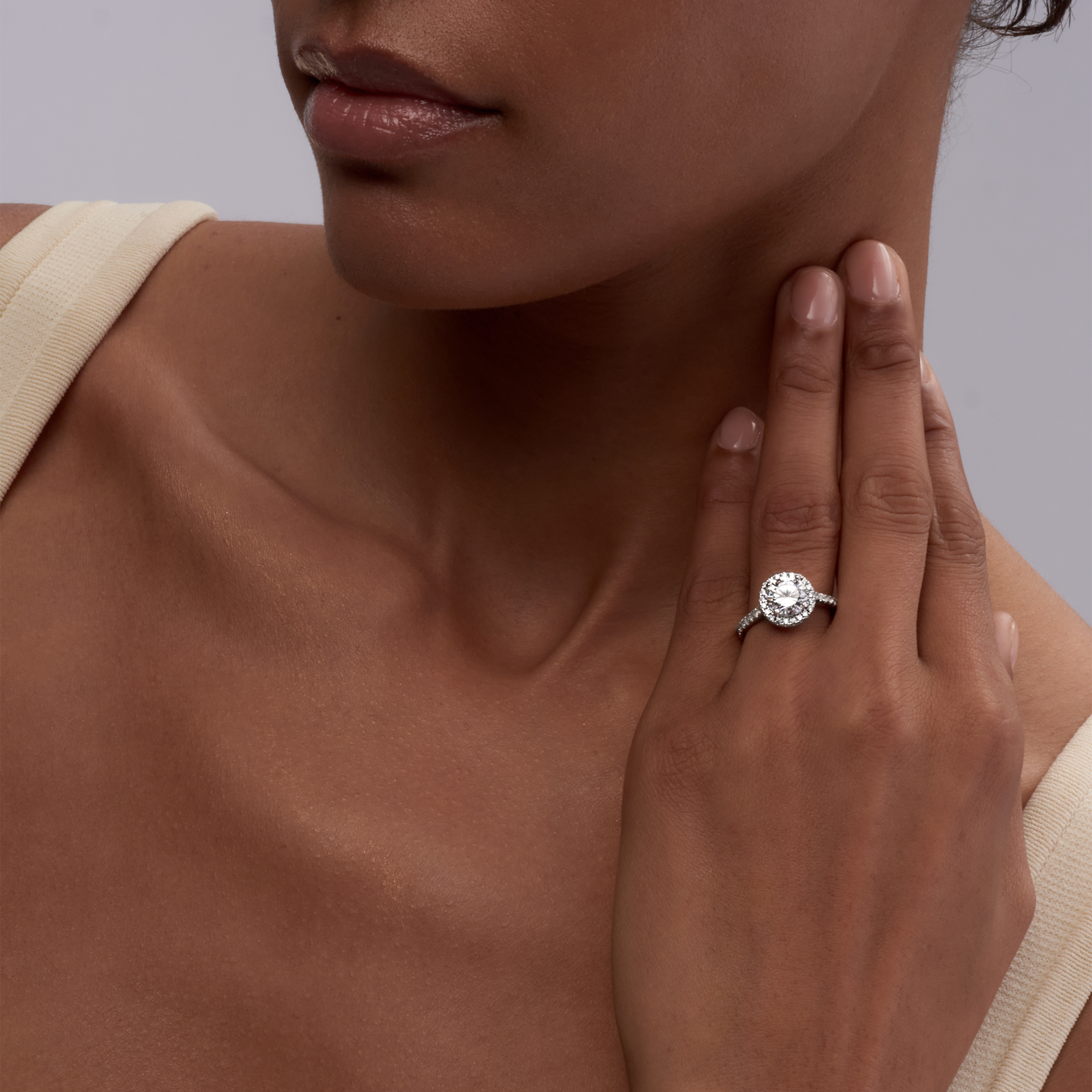 Round halo pave Ring Lab Grown