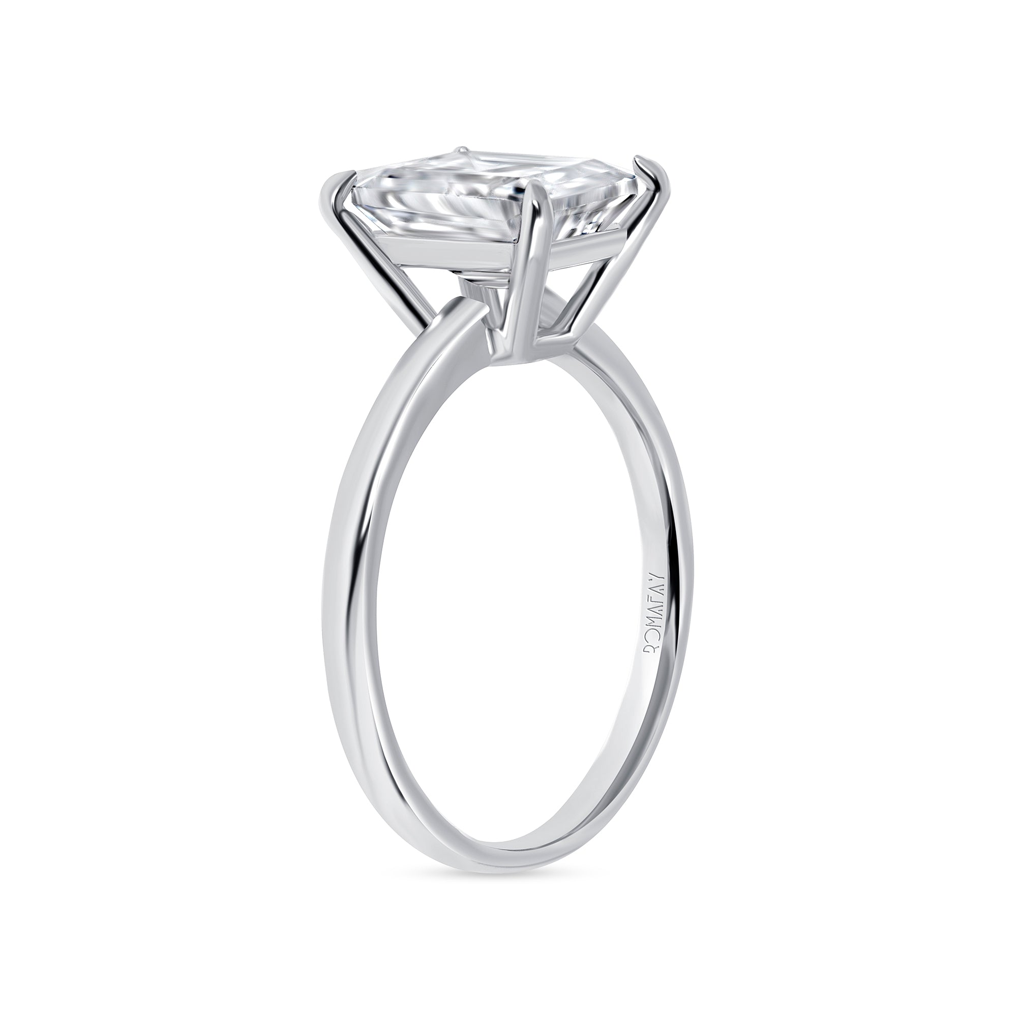 Emerald Solitaire Ring (1.5CT)