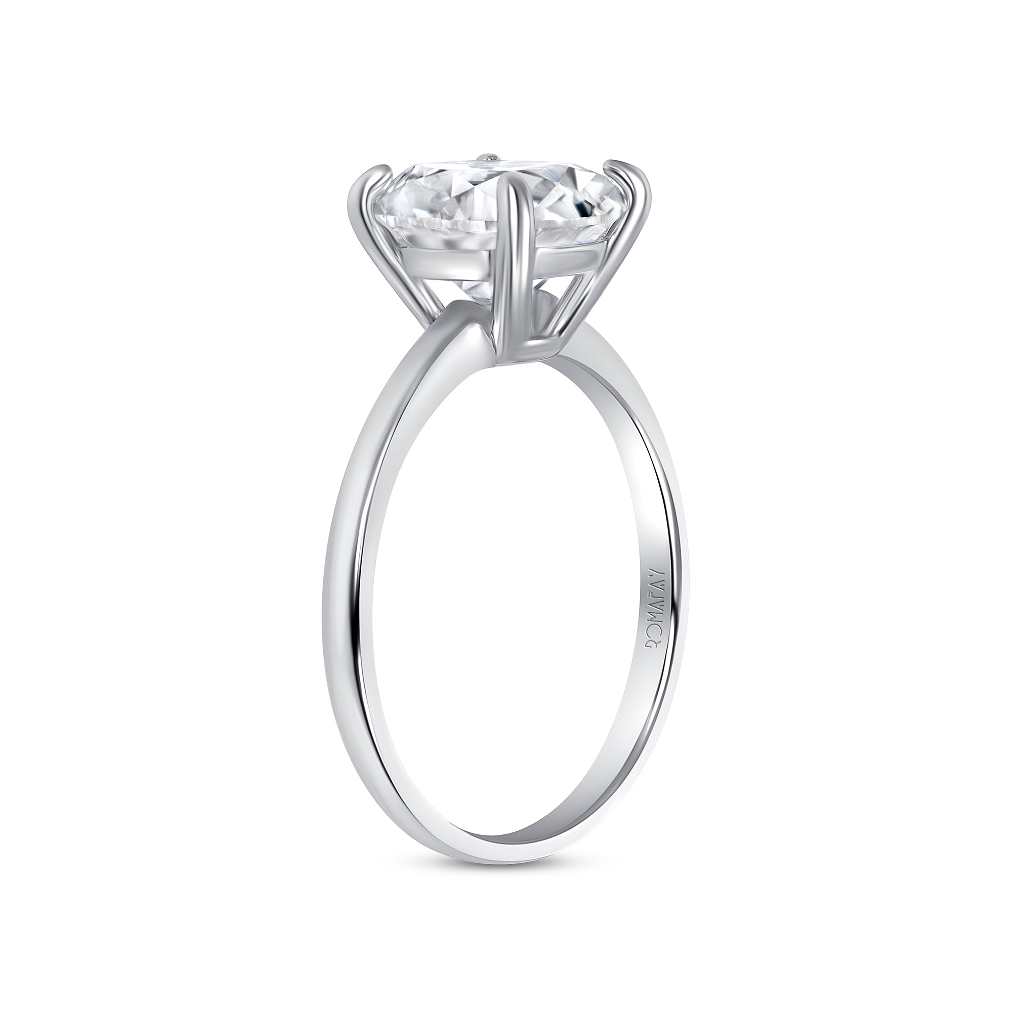 Round Solitaire Ring (3CT)
