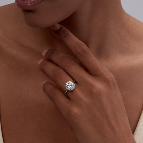 A brilliant-cut diamond anniversary ring 